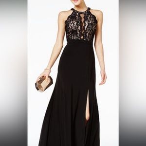 Fancy Black Long Dress
The color is Black. With Black lace on the top.
Size 1